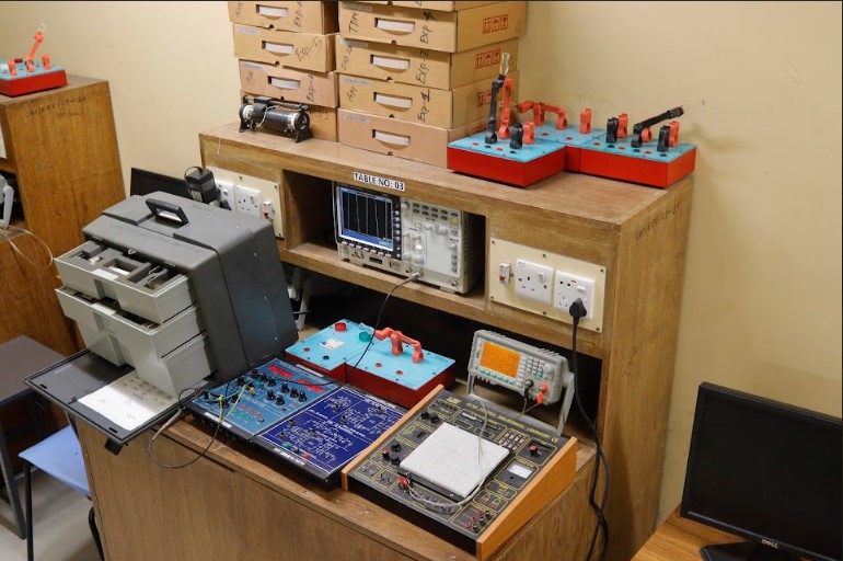 Communication Systems Laboratory